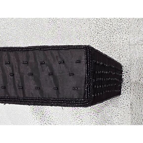 Handmade Black Beaded Floral Pattern Evening Bag With Dual Handles Zipper - Picture 9 of 16